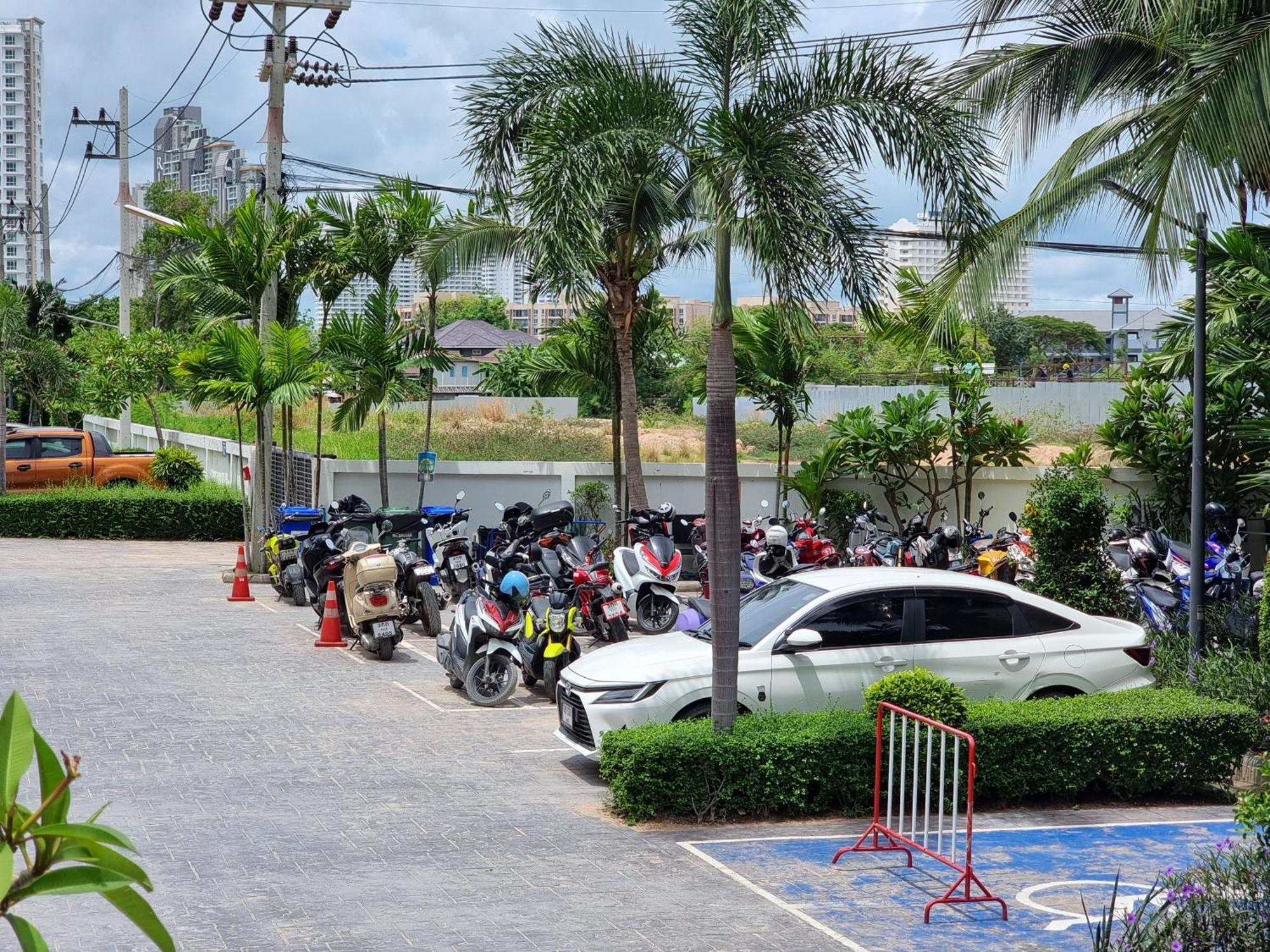 חוף ג'ומטיין Laguna Beach Condo Resort 3 Maldives Pattaya Pool View ลากูน่า บีช คอนโด รีสอร์ต 3 พัทยา מראה חיצוני תמונה